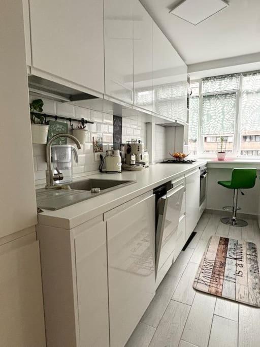 Ultracentral Lovely Place -Your Home Away From Home Bukarest Exterior foto